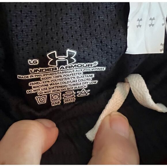 NWT Under Armour Running Shorts with Brief Underneath Size Large - Picture 3 of 5